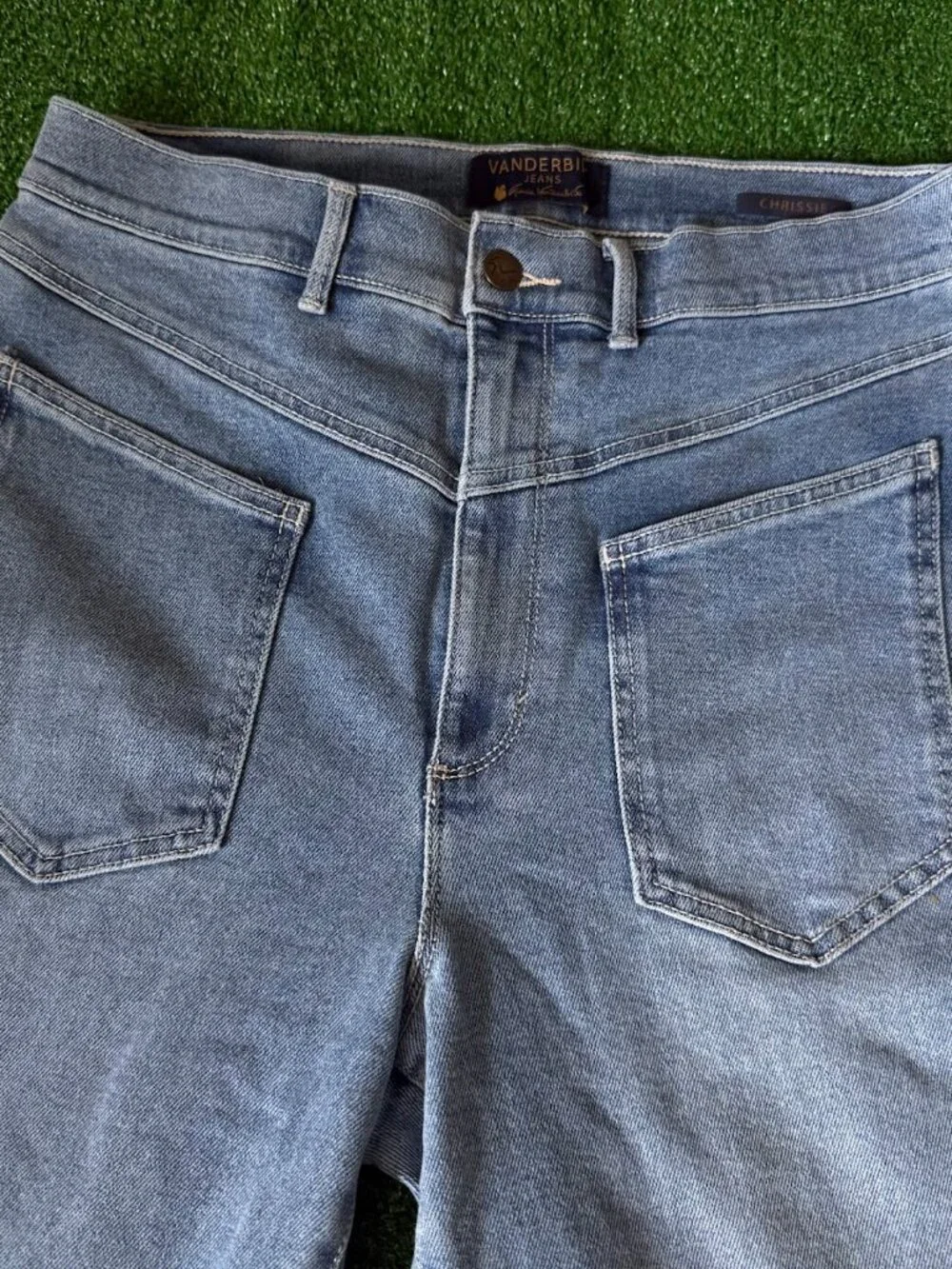 Gloria Vanderbilt Chrissie High Rise Flare Jeans Women's 31/12 Patch Pocket